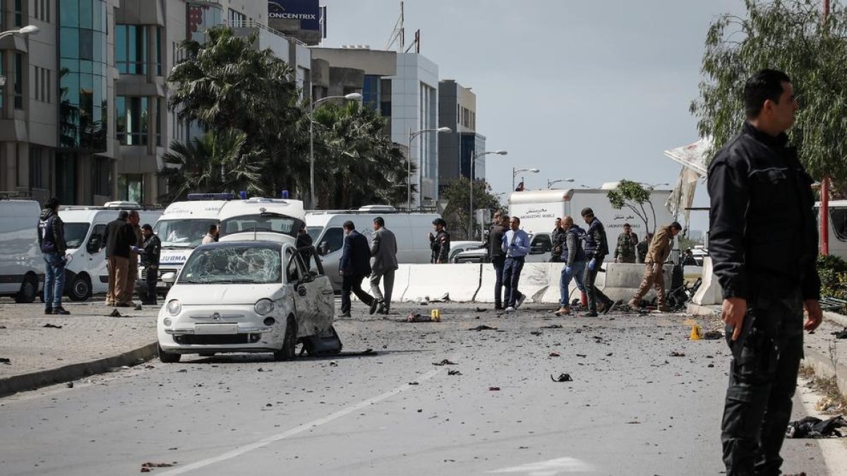 Un mort en un atac terrorista a l’ambaixada dels EUA a Tunísia
