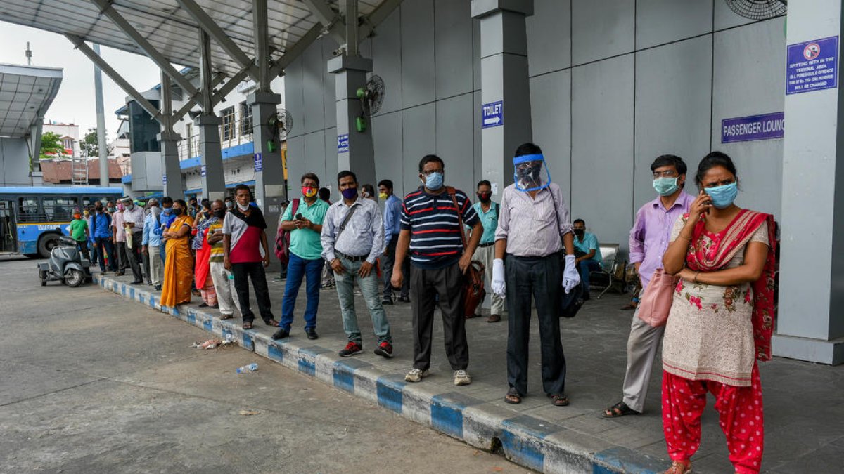 La India se convierte en el sexto país con más contagios.
