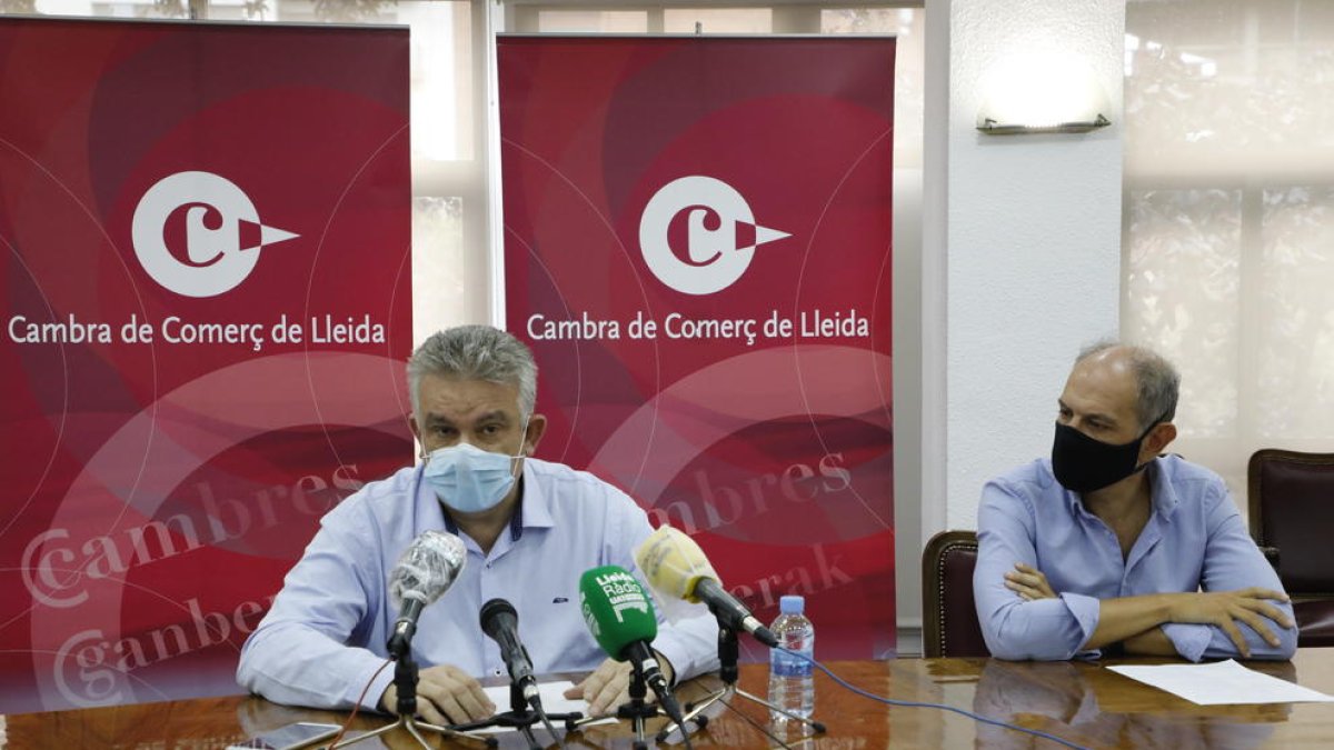Saltó i Oró durant la roda de premsa d’ahir.