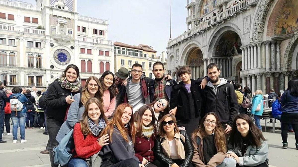 A la imatge, el grup de joves del programa Mobilcat del 2019.