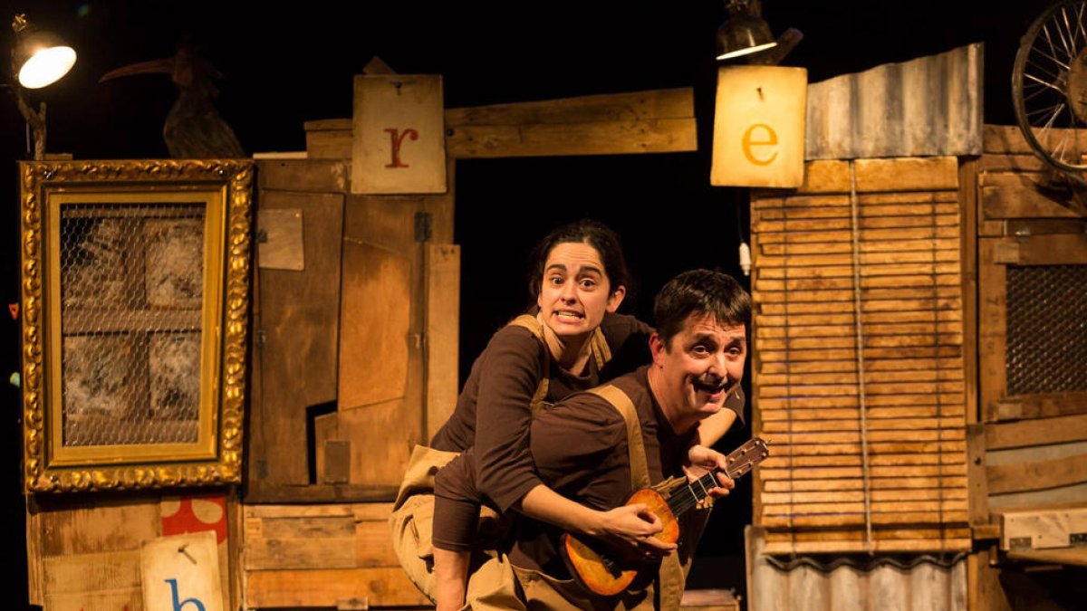 Zum Zum Teatre presentará a partir del miércoles la obra ‘La gallina dels ous d’or’ en el TNC.
