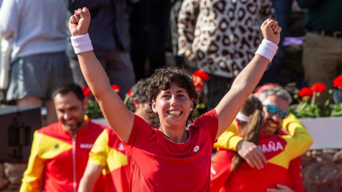 Carla Suárez celebra la seua victòria d’ahir i la classificació.