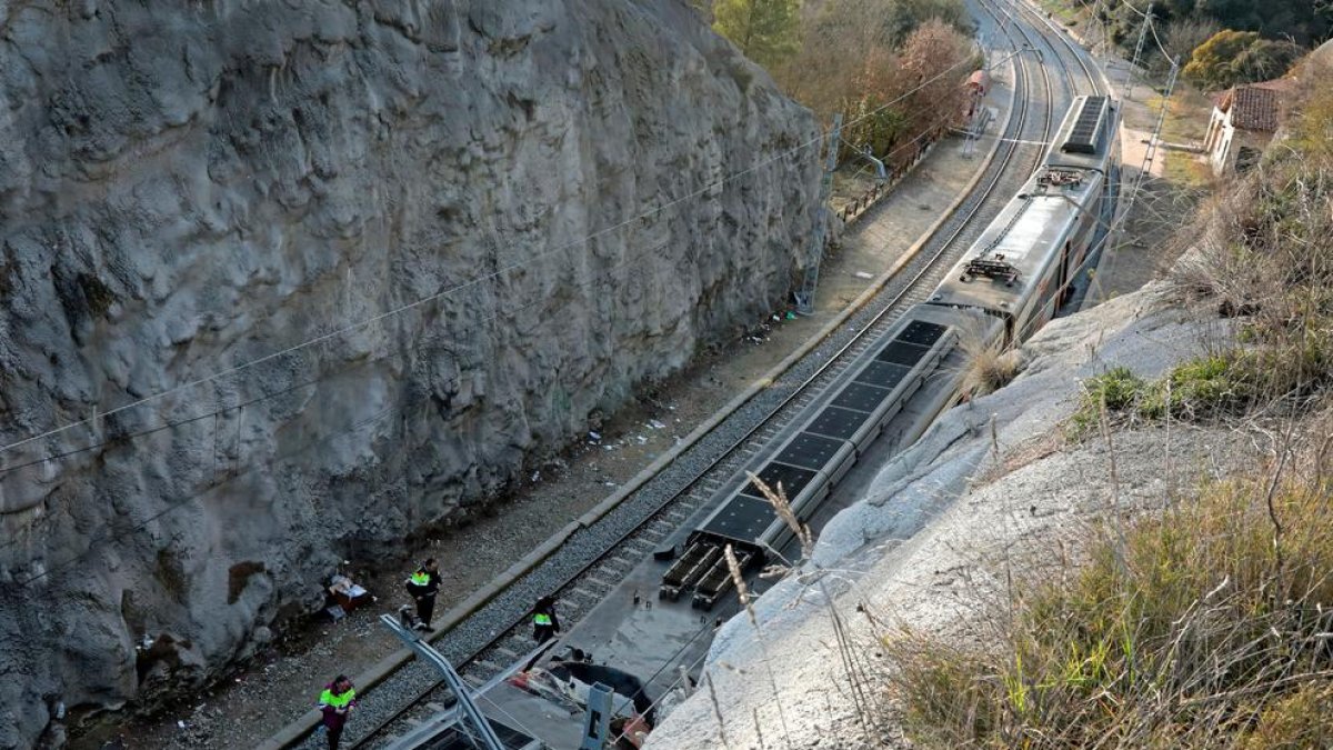 Las tareas de retirada de los vagones.