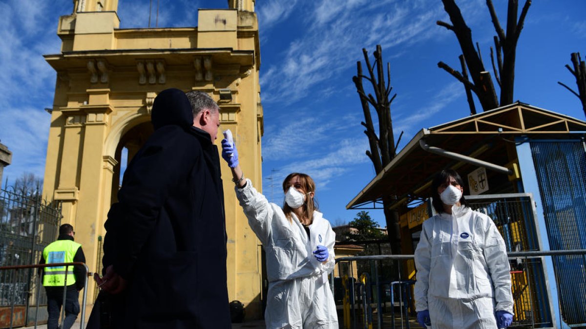 Los técnicos del Parma y Spal tuvieron que pasar un control.