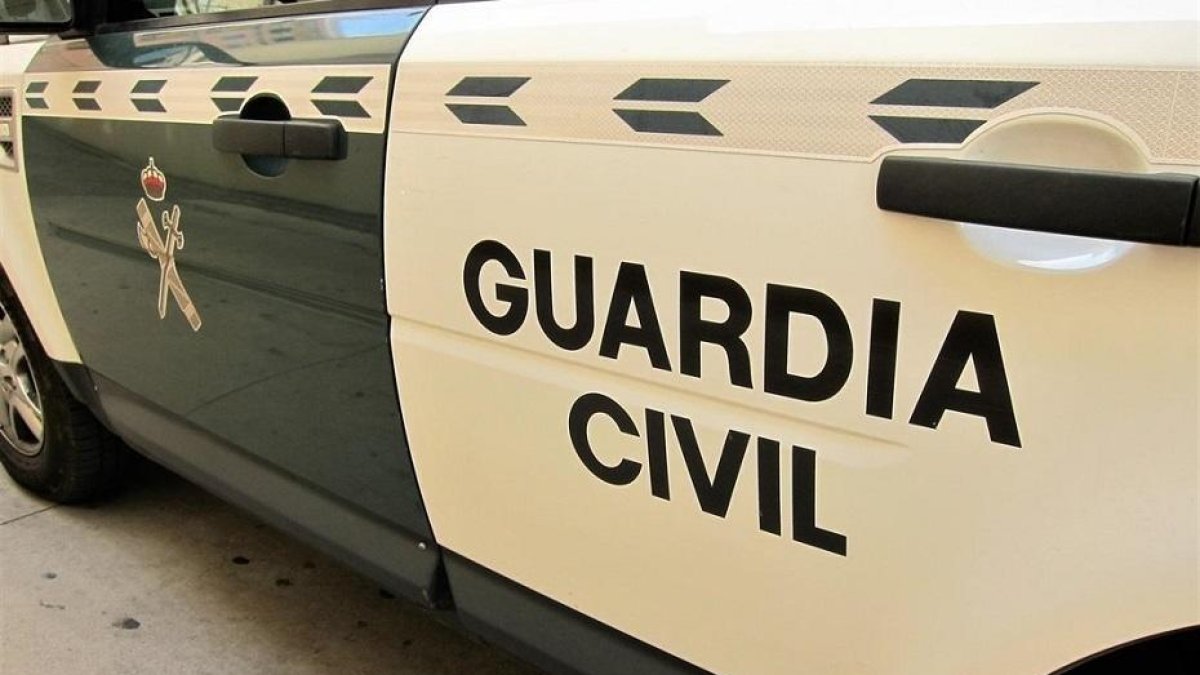 La Guàrdia Civil va detenir tres homes per agredir una menor.