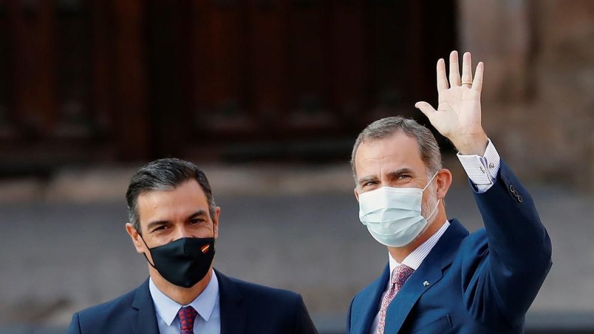 Sánchez remite a la Casa Real y al propio Juan Carlos I las informaciones sobre el paradero del rey emérito