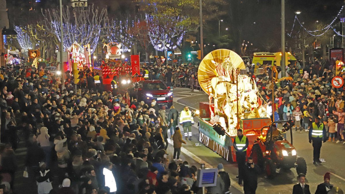 Imatge de la multitudinària rua del Nadal passat a Lleida.