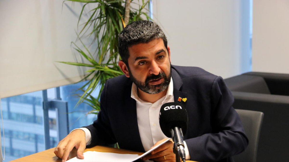 El conseller de Trabajo, Chakir el Homrani.