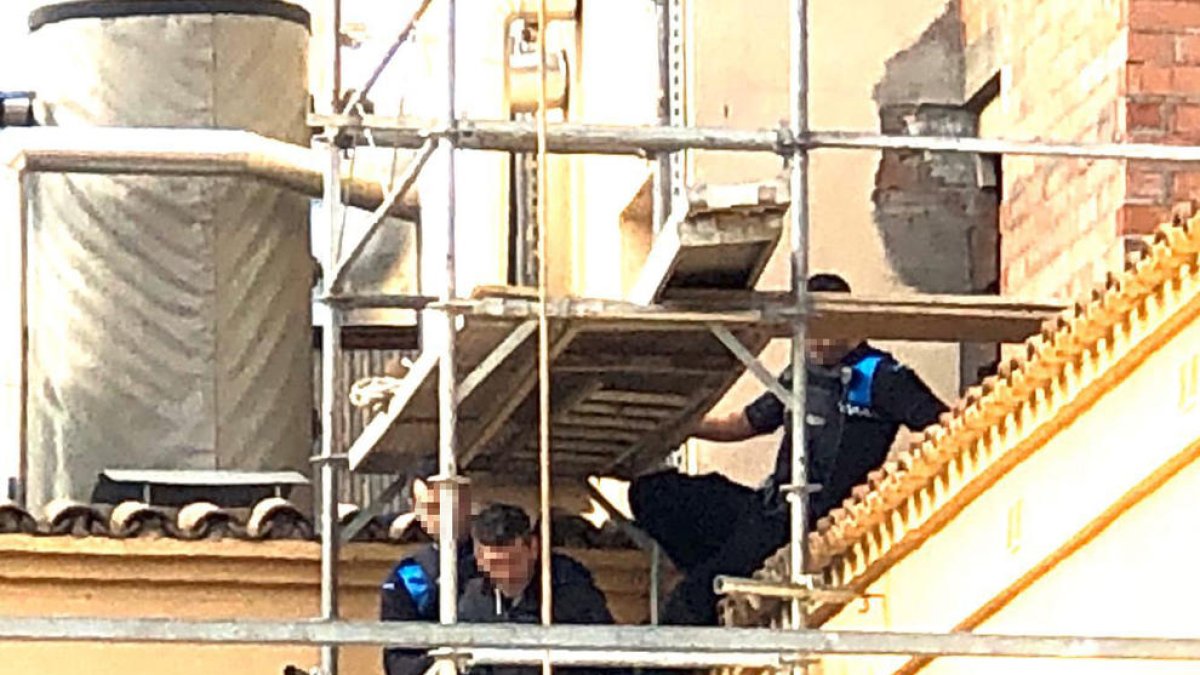 Moment de la detenció del suposat lladre.