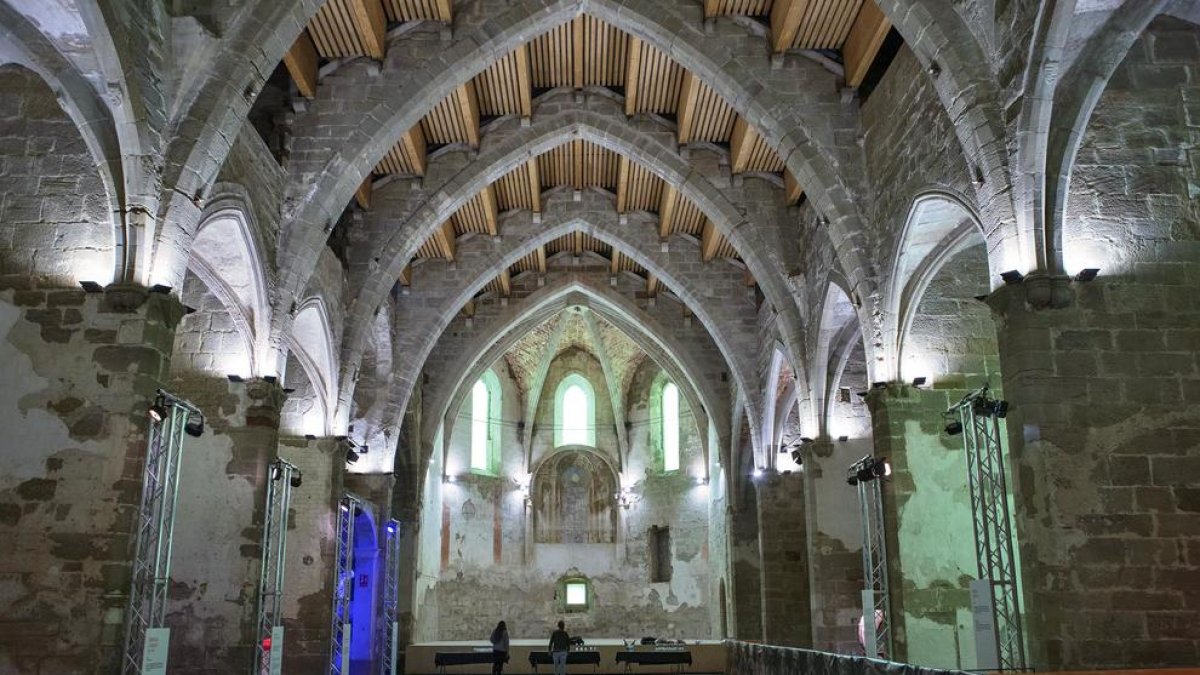 Vista general y actual del interior del equipamiento cultural de Sant Domènec.