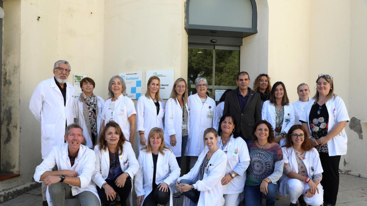 Parte del equipo del área de Salud Mental de hospital Santa Maria de Lleida.