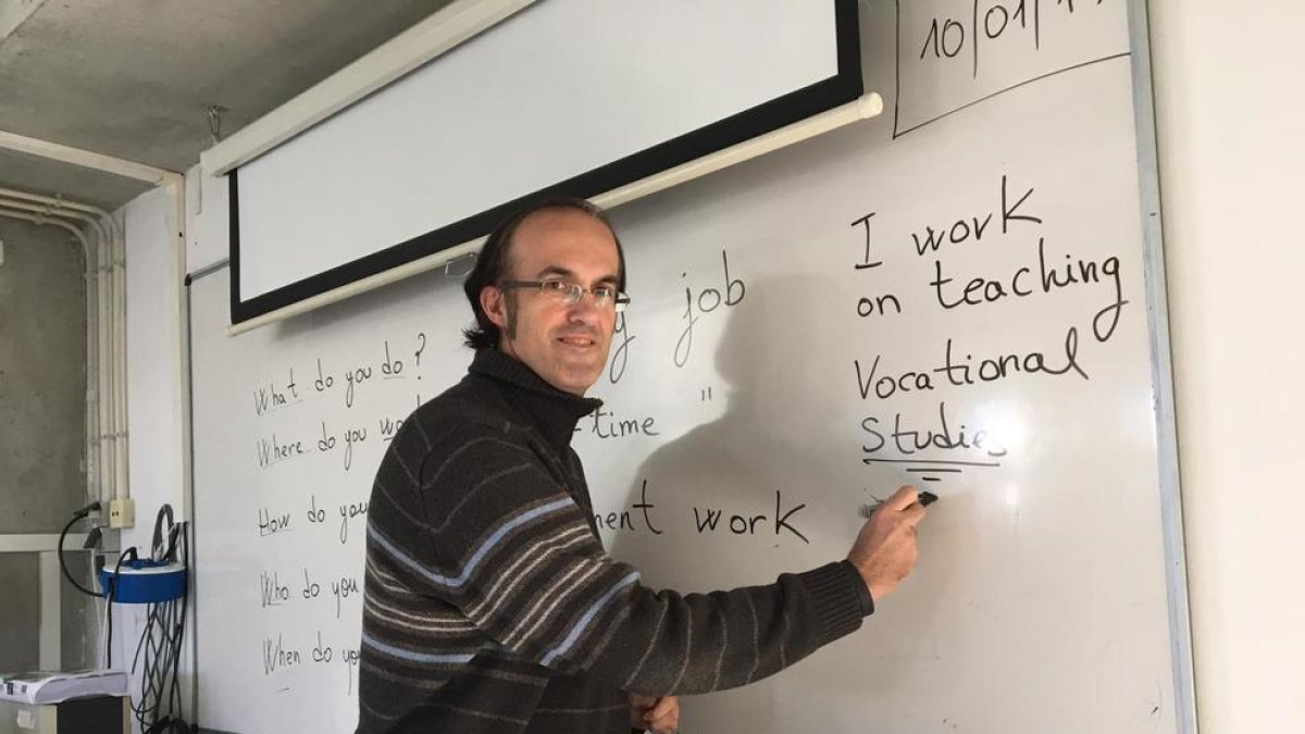 Las oposiciones a funcionarios para 5.000 docentes primarán la experiencia práctica