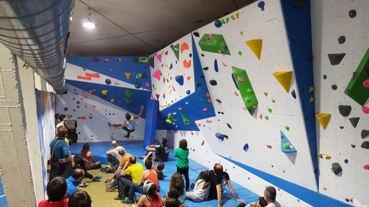 Primer Open de escalada ‘Búlder del Poli’