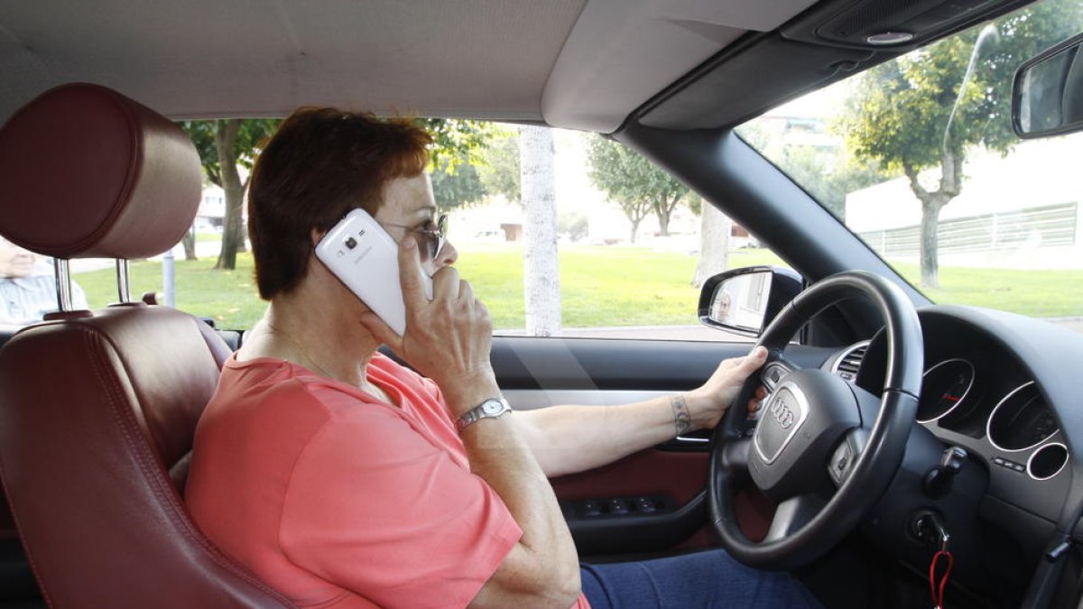Alerten de l'estafa de la 'doble trucada'