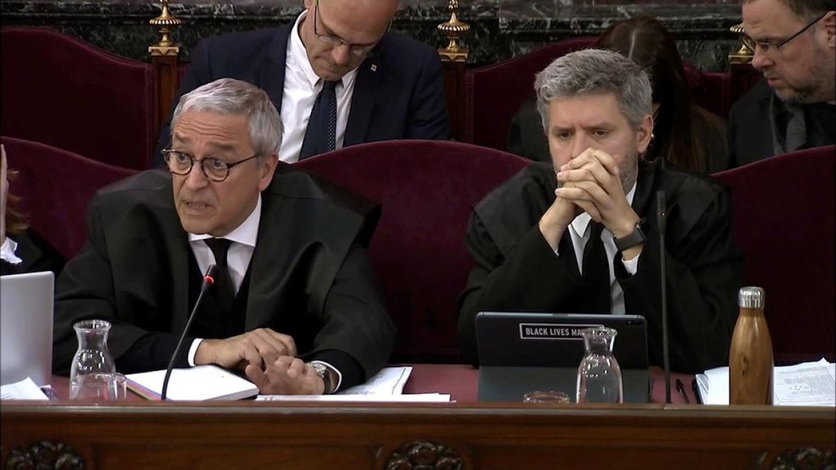 Un comissari de la Policia assegura que el dispositiu dels Mossos estava dissenyat per permetre el referèndum