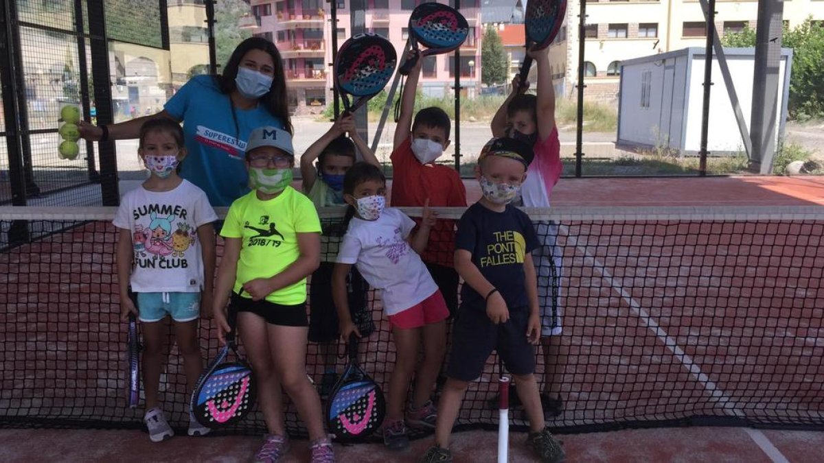 Un dels grups participants en els casals.