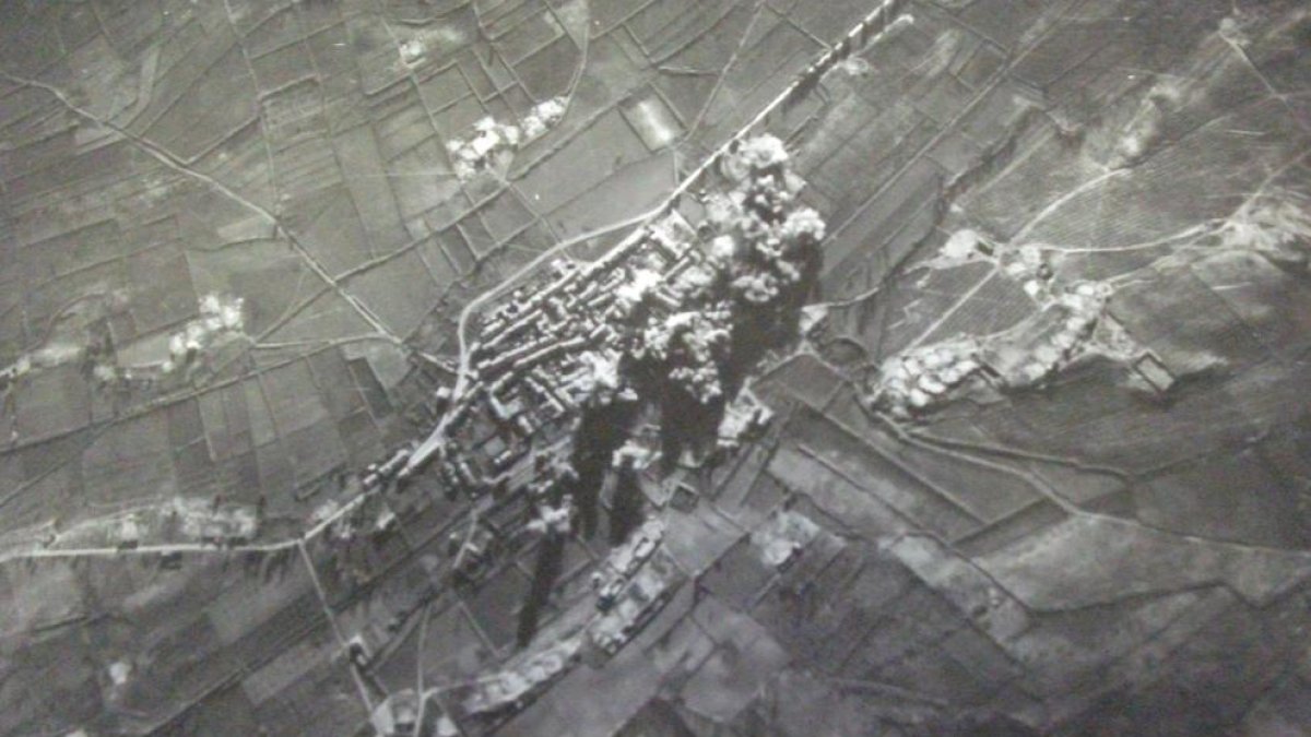 El consistori va recuperar aquesta imatge dels bombardejos.