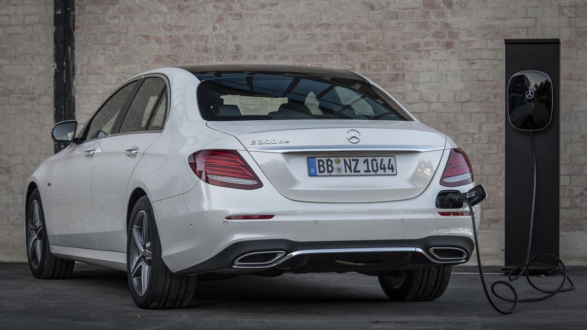 Mercedes Benz ofereix versions híbrides endollables a la Classe E