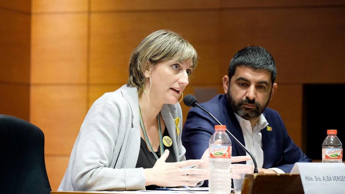 Los consellers de Salud y Asuntos Sociales, ayer en la presentación.