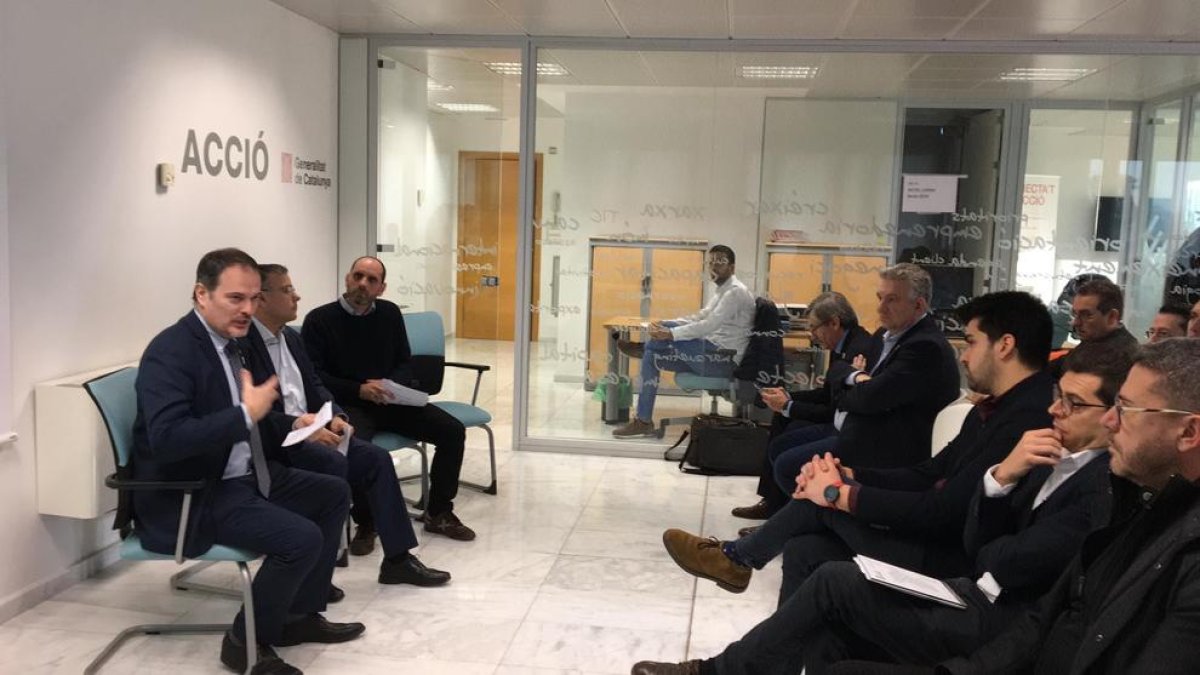 El delegat d’Acció va explicar el programa a empresaris.