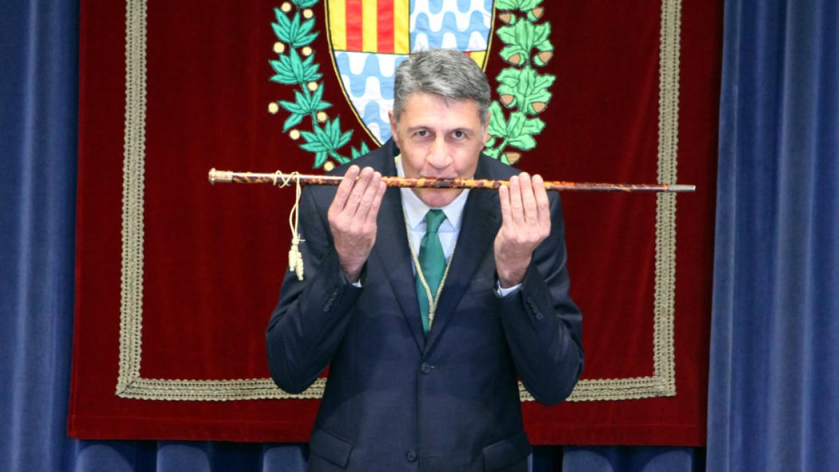 Albiol recupera la alcaldía de Badalona después de no prosperar el pacto PSC-Guanyem