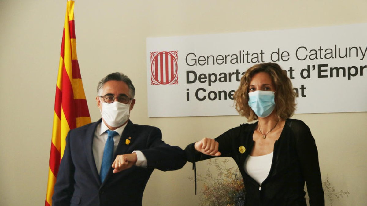 Àngels Chacón fue relevada por Ramon Tremosa al frente de la conselleria de Empresa.