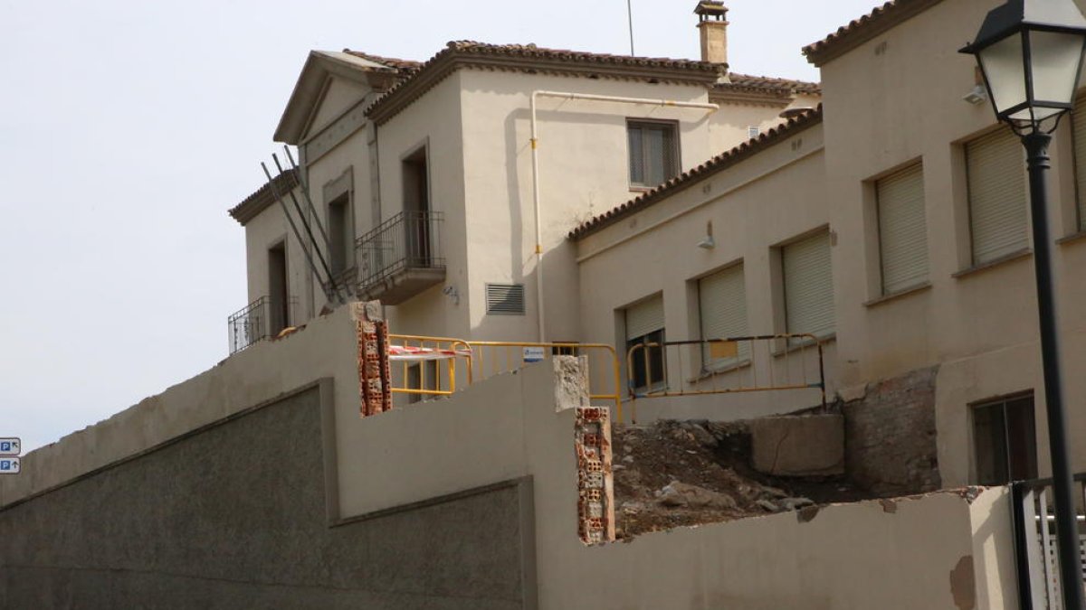 La seu de Justícia, al carrer Sant Martí, un dels punts on s’han reprès les obres.