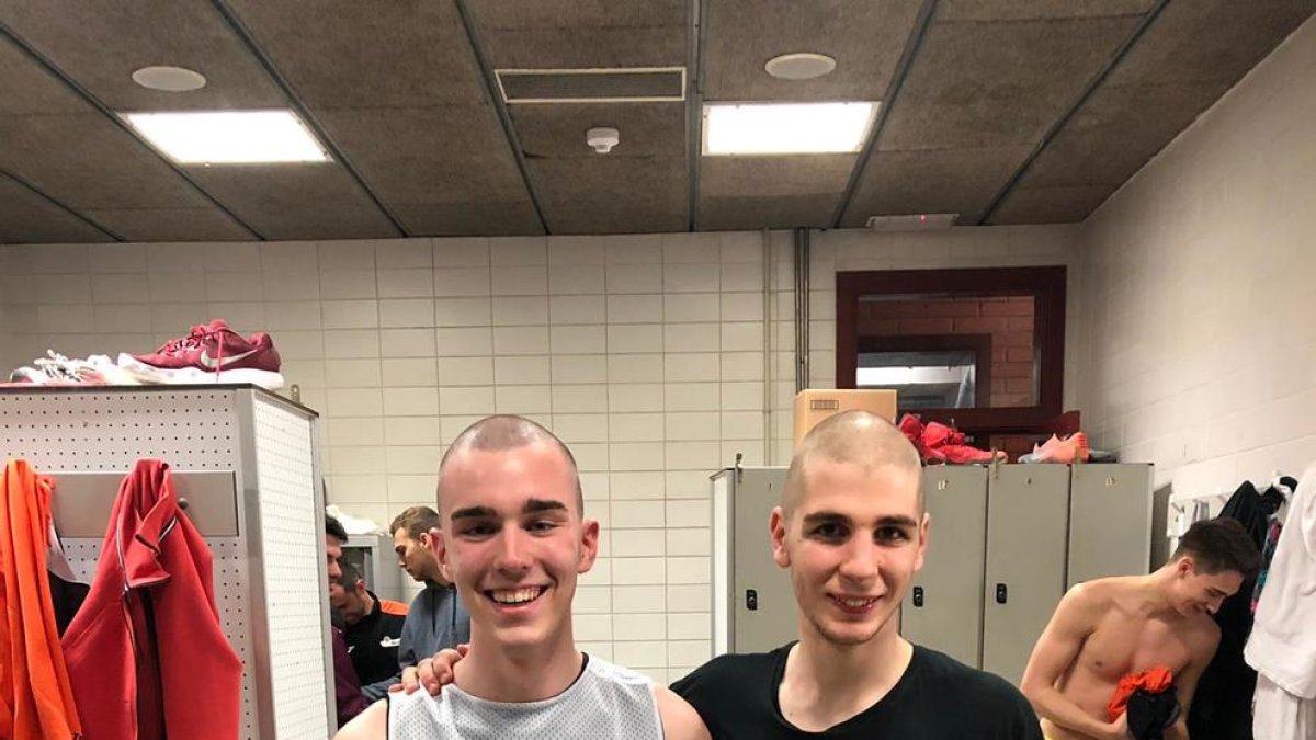 Benavente i Civera, després de passar pels improvisats perruquers.