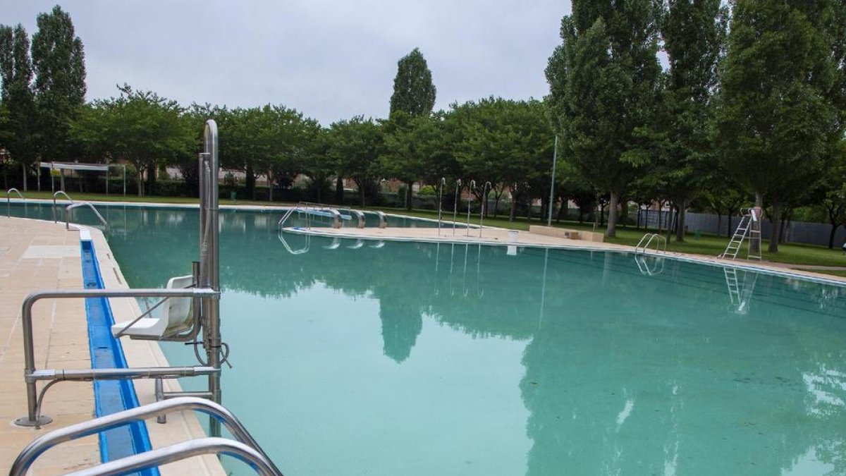Cuenta atrás en Tàrrega y Arbeca, en obras - El ayuntamiento de Tàrrega prevé abrir las piscinas el sábado día 20 (también Altet y Claravalls). Arbeca, en Les Garrigues, no lo hará, aunque por causas ajenas al coronavirus. El consistorio ...