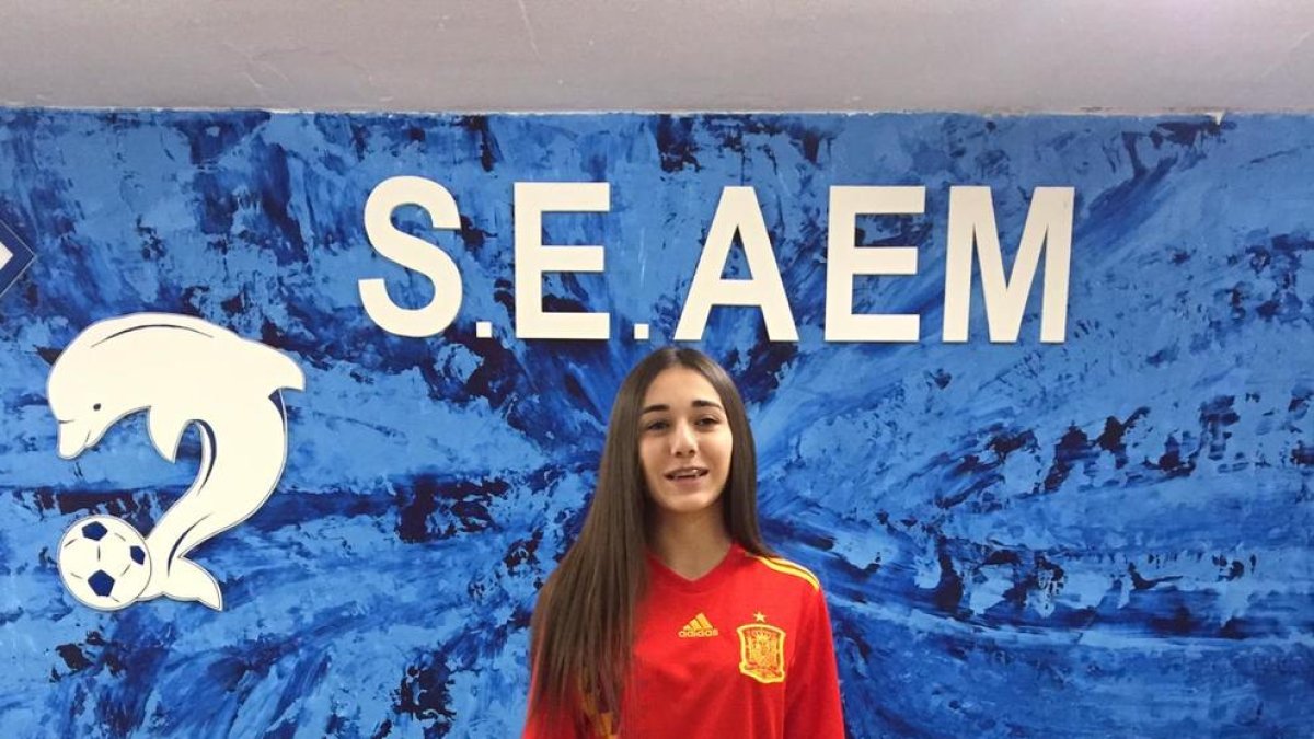 Jugadoras del AEM, equipo que esta temporada milita en la Segunda división del fútbol estatal.