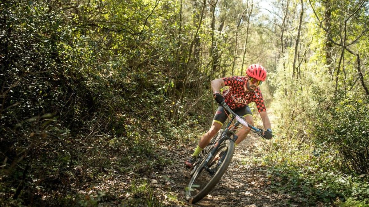 Aquest és el mallot commemoratiu de la primera edició de la prova.