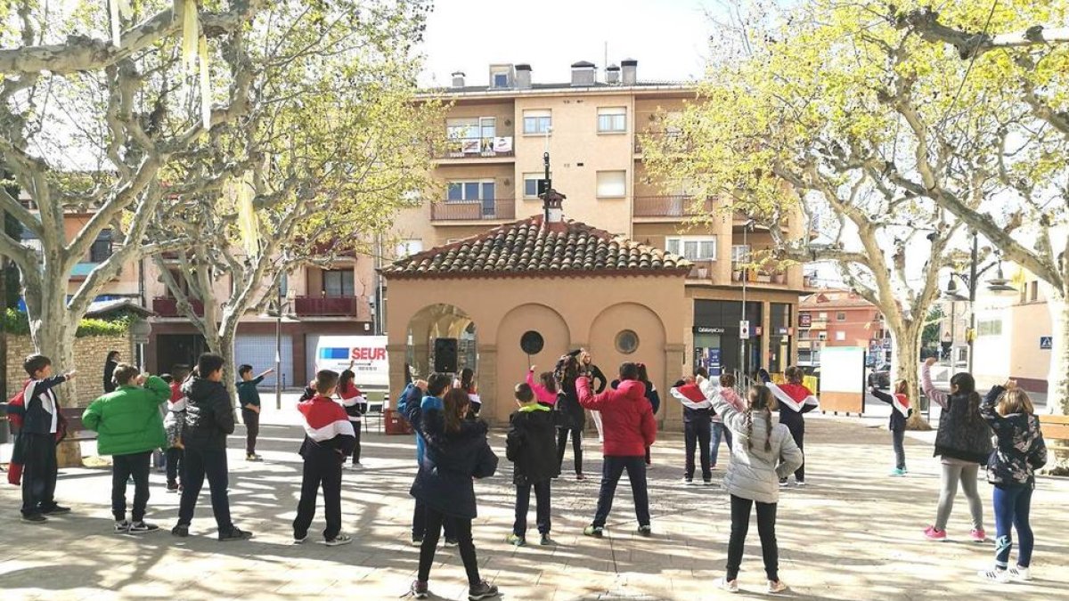 Els escolars d'Agramunt celebren el Dia Sense Cotxes