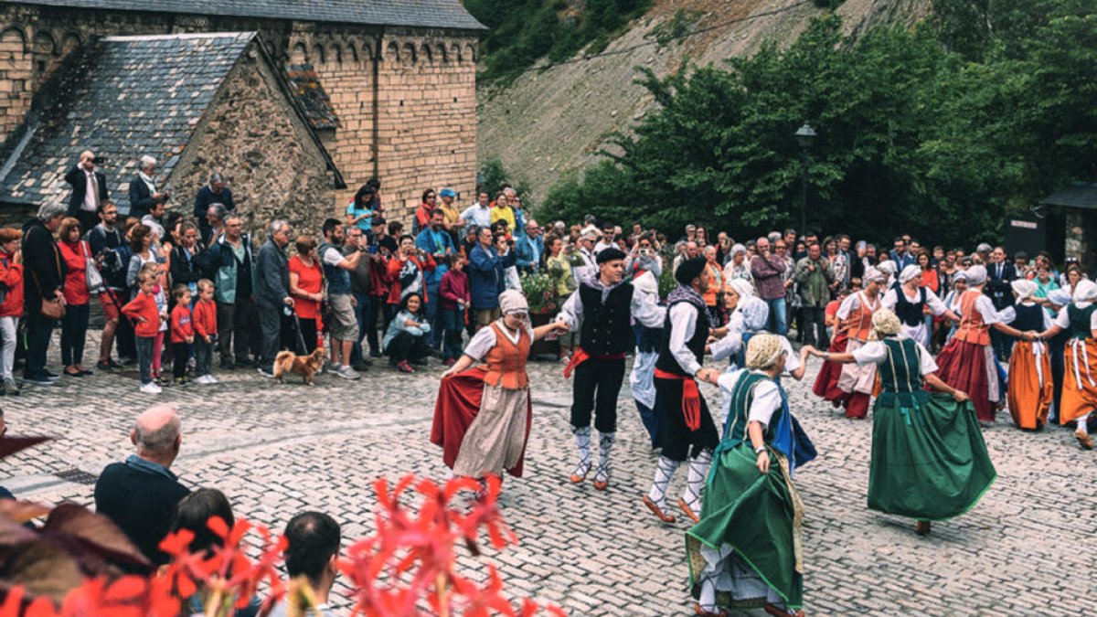 El poble de Bagergue, inclòs en un calendari sobre l'Espanya buida