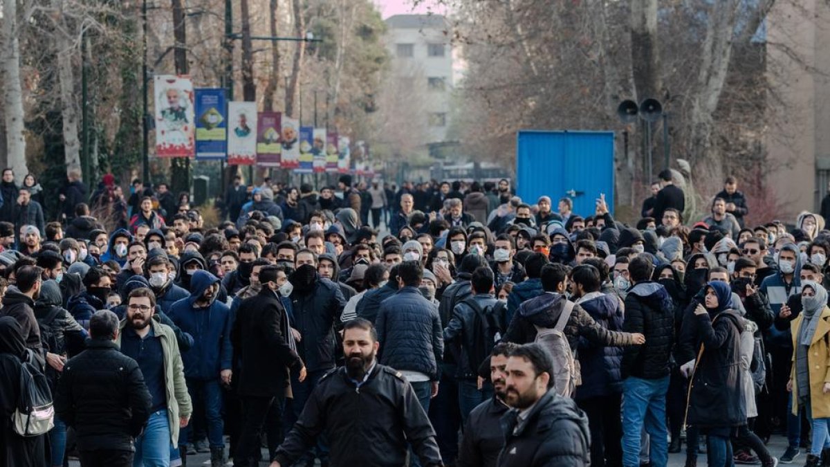 Les protestes contra el règim creixen a l'Iran.