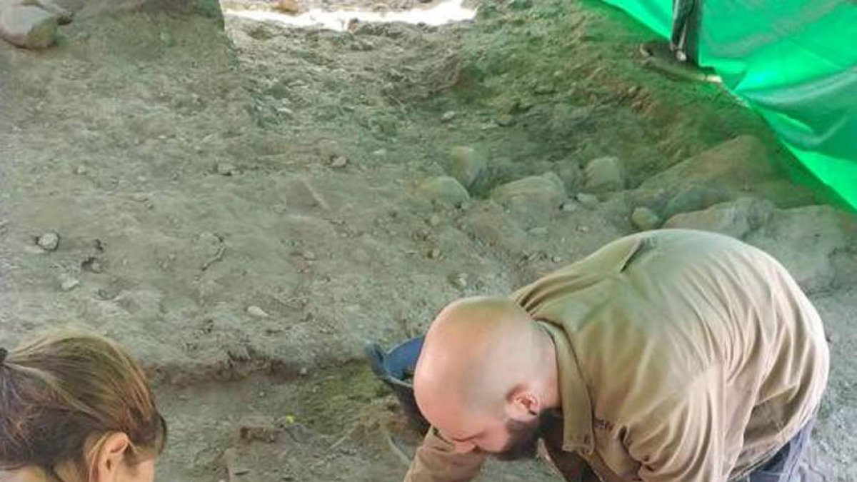 Els arqueòlegs han treballat durant cinc setmanes en la fossa de prat del Fuster.