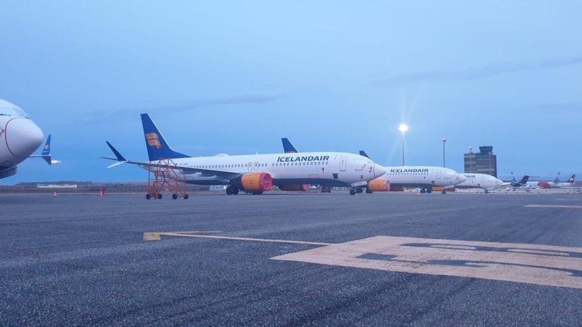 Imagen del avión de Icelandair que llegó ayer a Alguaire.