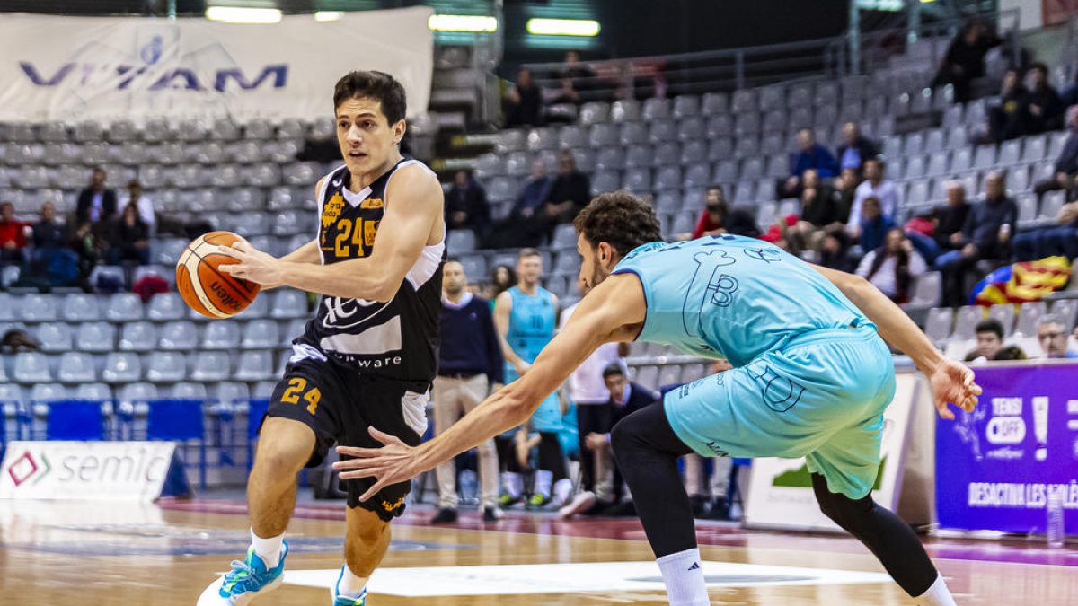 Albert Lafuente acabarà la temporada cedit al Clavijo, on espera recuperar protagonisme.