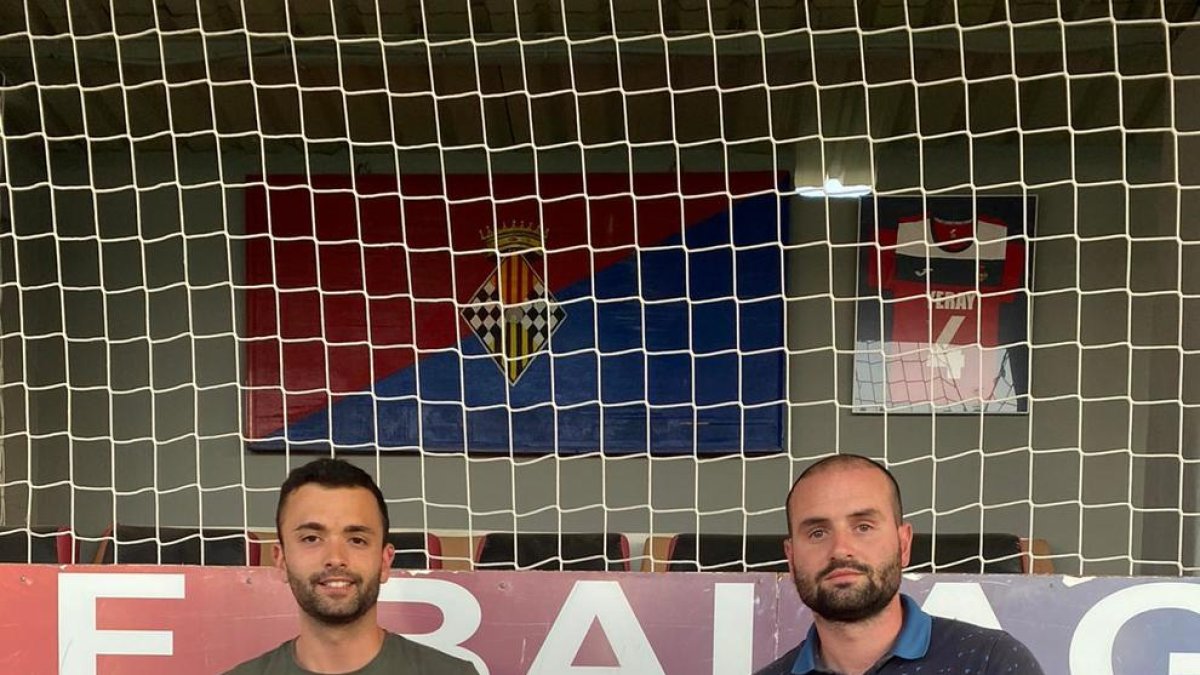 Manel Contreras, esquerra, durant la presentació.