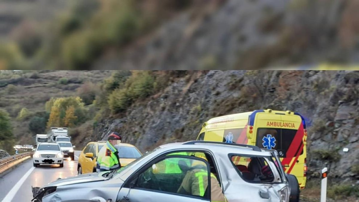 El totterreny va quedar creuat al mig de l’N-230.