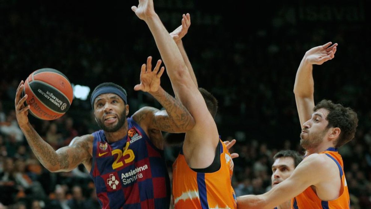 Barcelona y Valencia se enfrentan hoy en la Copa del Rey.