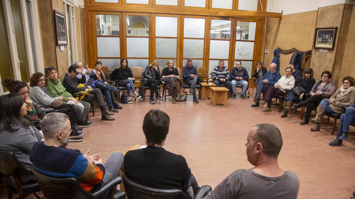 Más de 40 socios de Foment Tàrrega se reunieron anoche.