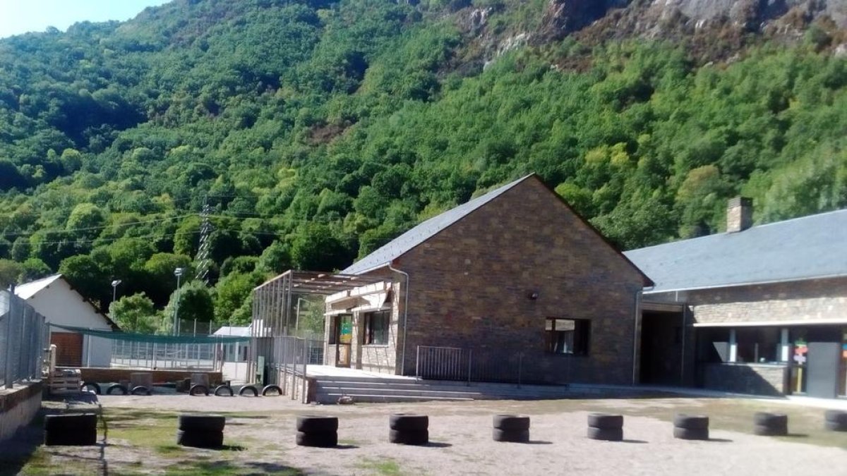 L'escola Vall de Boí, que avui sí que rebrà els nens