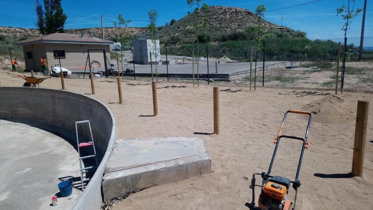 Las obras en el depósito proyectado por el ex presidente de la Generalitat Francesc Macià.