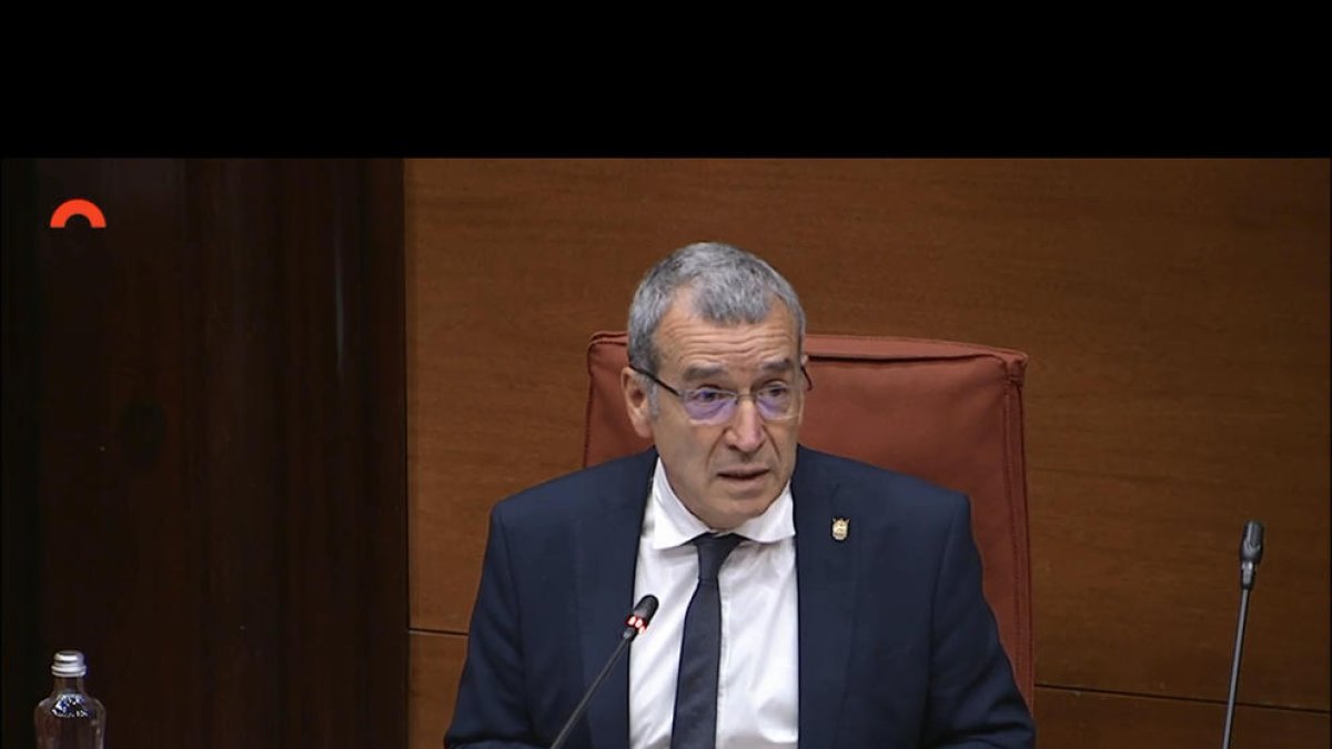 El Síndic de Aran, Francés Boya, en la comisión parlamentaria.