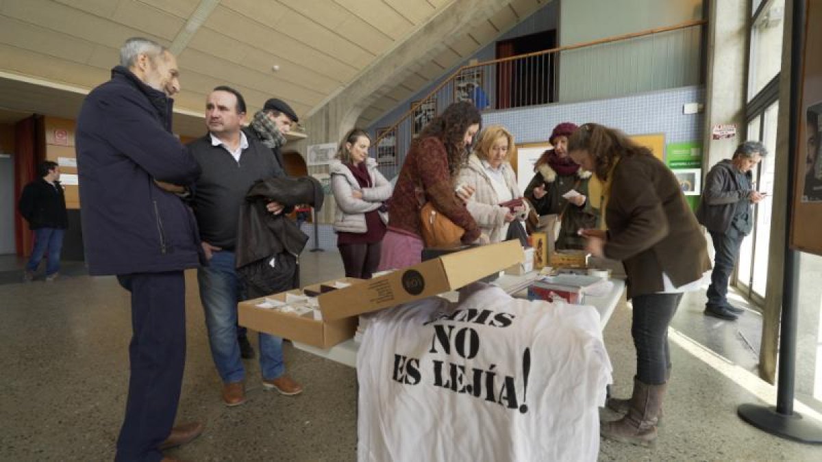 Un grupo de apoyo a las terapias alternativas que propone Josep Pàmies, de Balaguer.