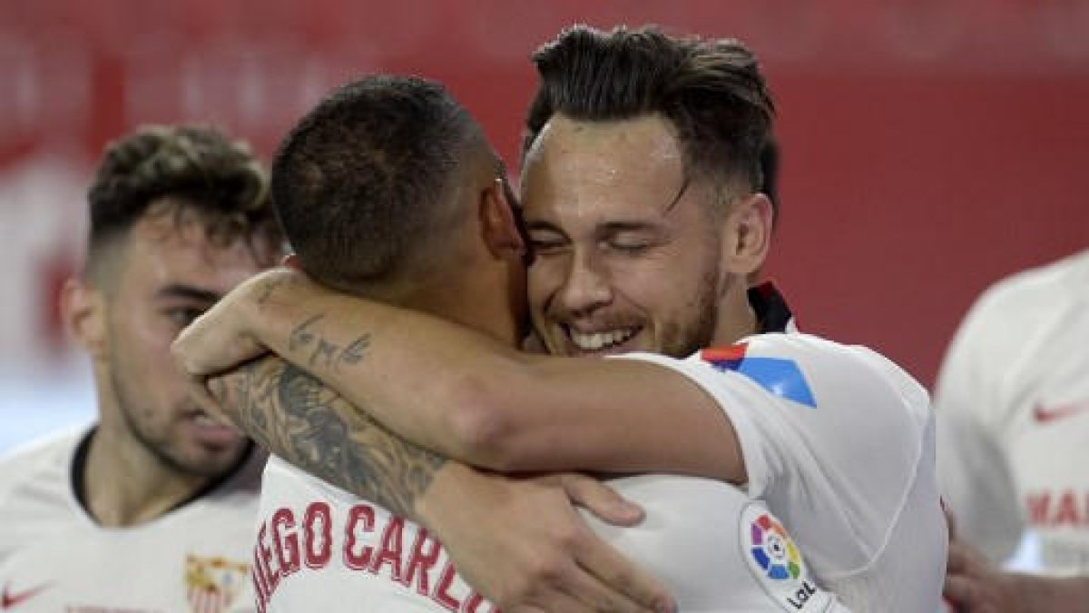 Un Sevilla-Betis amb gols i abraçades.