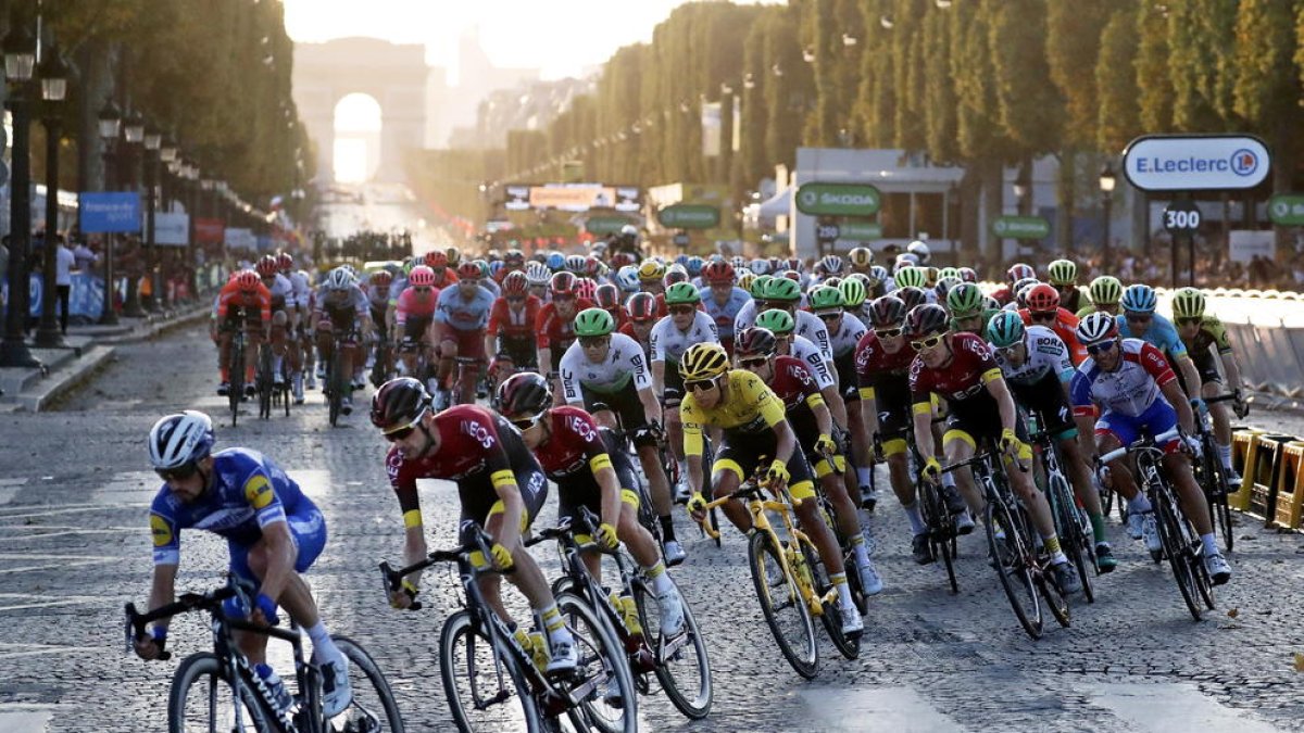 L’ajornament del Tour ha obligat a moure la Vuelta a Espanya.