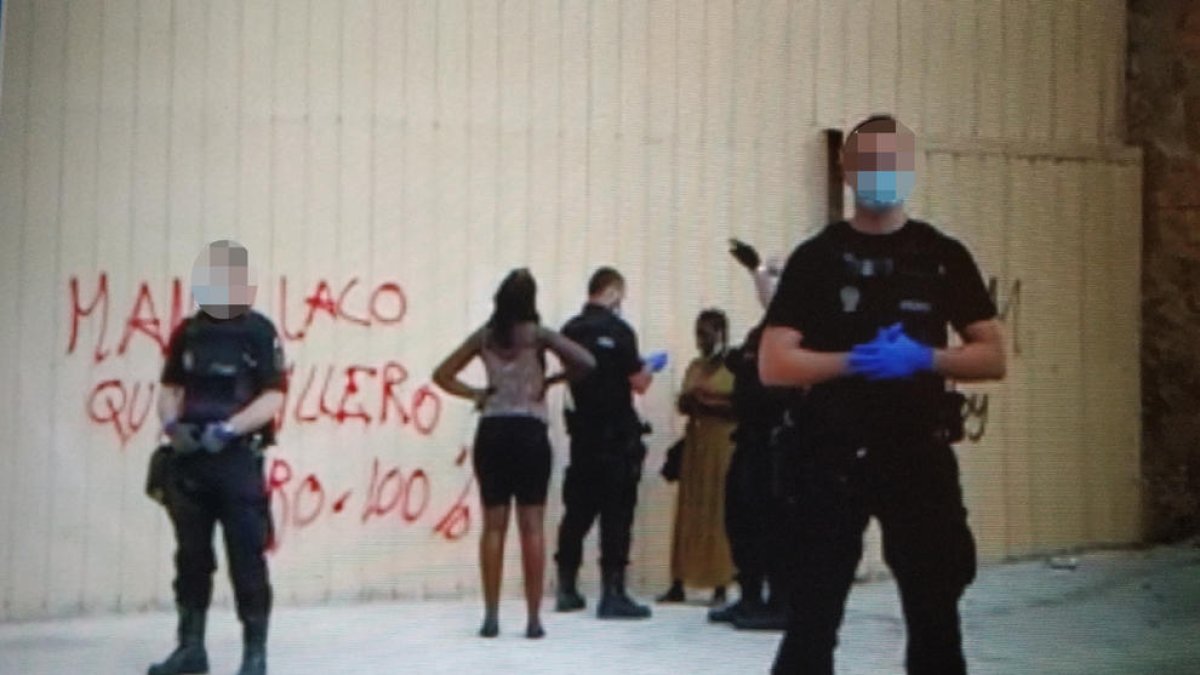 Un fragmento de un vídeo que grabaron testigos del incidente.