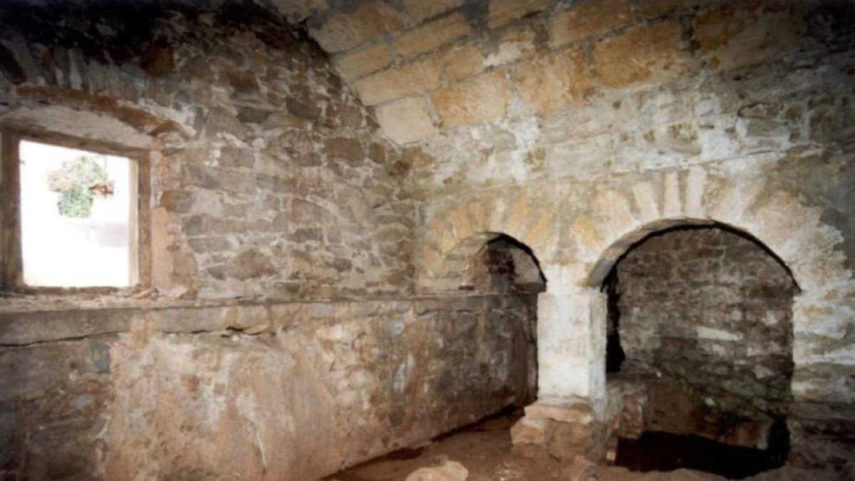 L’interior d’una de les sales de les adoberies de Tremp.