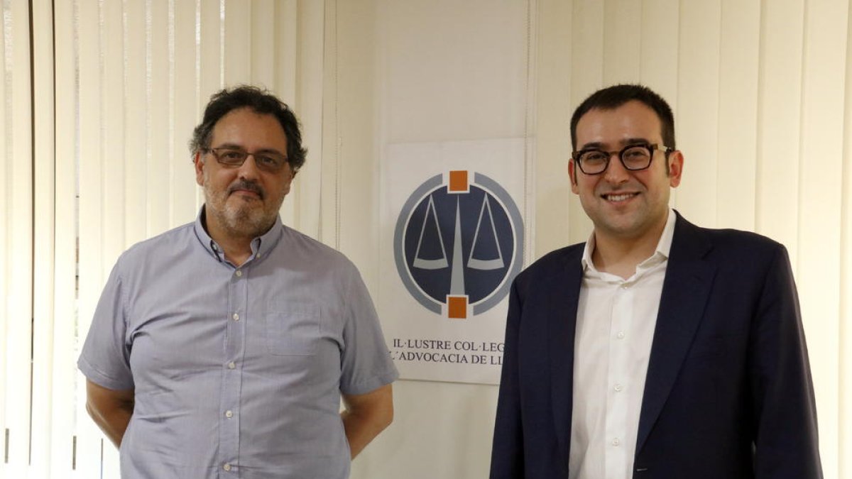 Jordi Albareda y Roger Mir, ayer en el Col·legi d’Advocats.